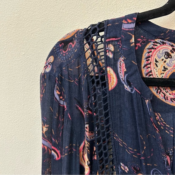 Free People blue Just The Two Of Us paisley print tunic top size small - Picture 6 of 12